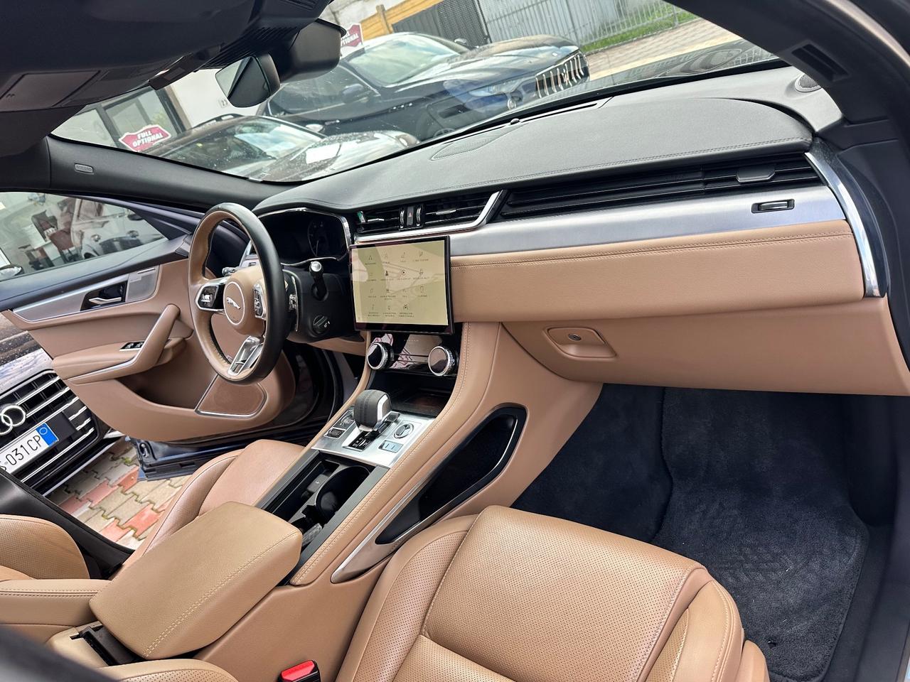 Jaguar F-Pace 2.0 D 163 CV AWD aut. SE