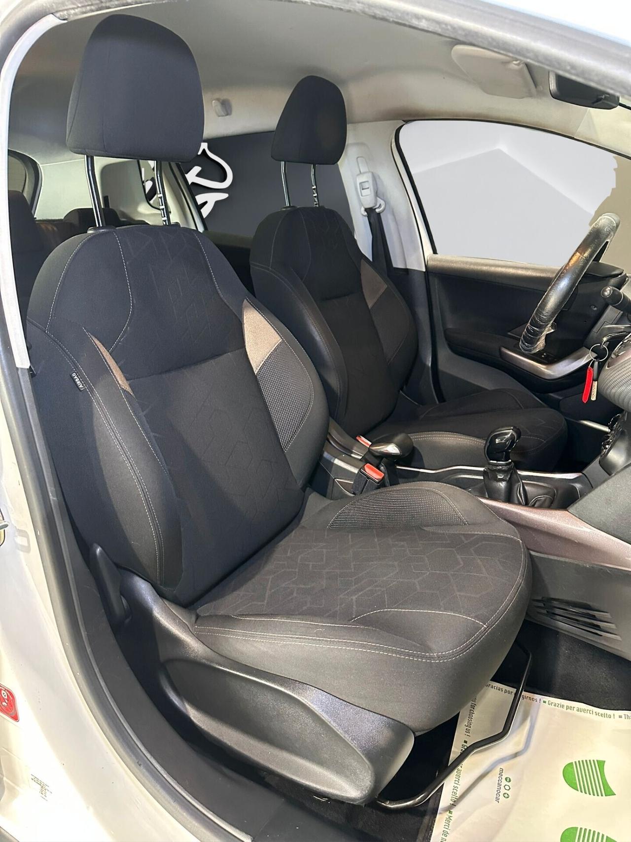 Peugeot 2008 1.6 HDi 92 CV Urban Cross