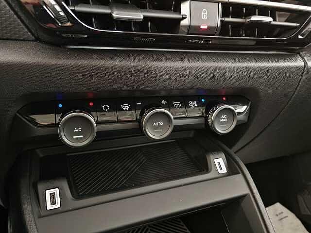 Citroen C4 PureTech 130 S&S EAT8 Plus