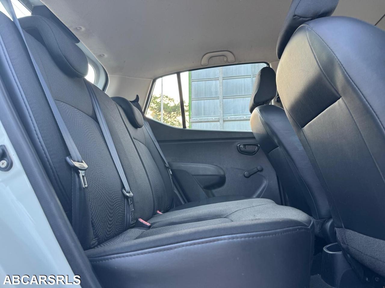 HYUNDAI - i10 - 1.1 12V Classic - NEOPATENTATI - FINANZIABILE