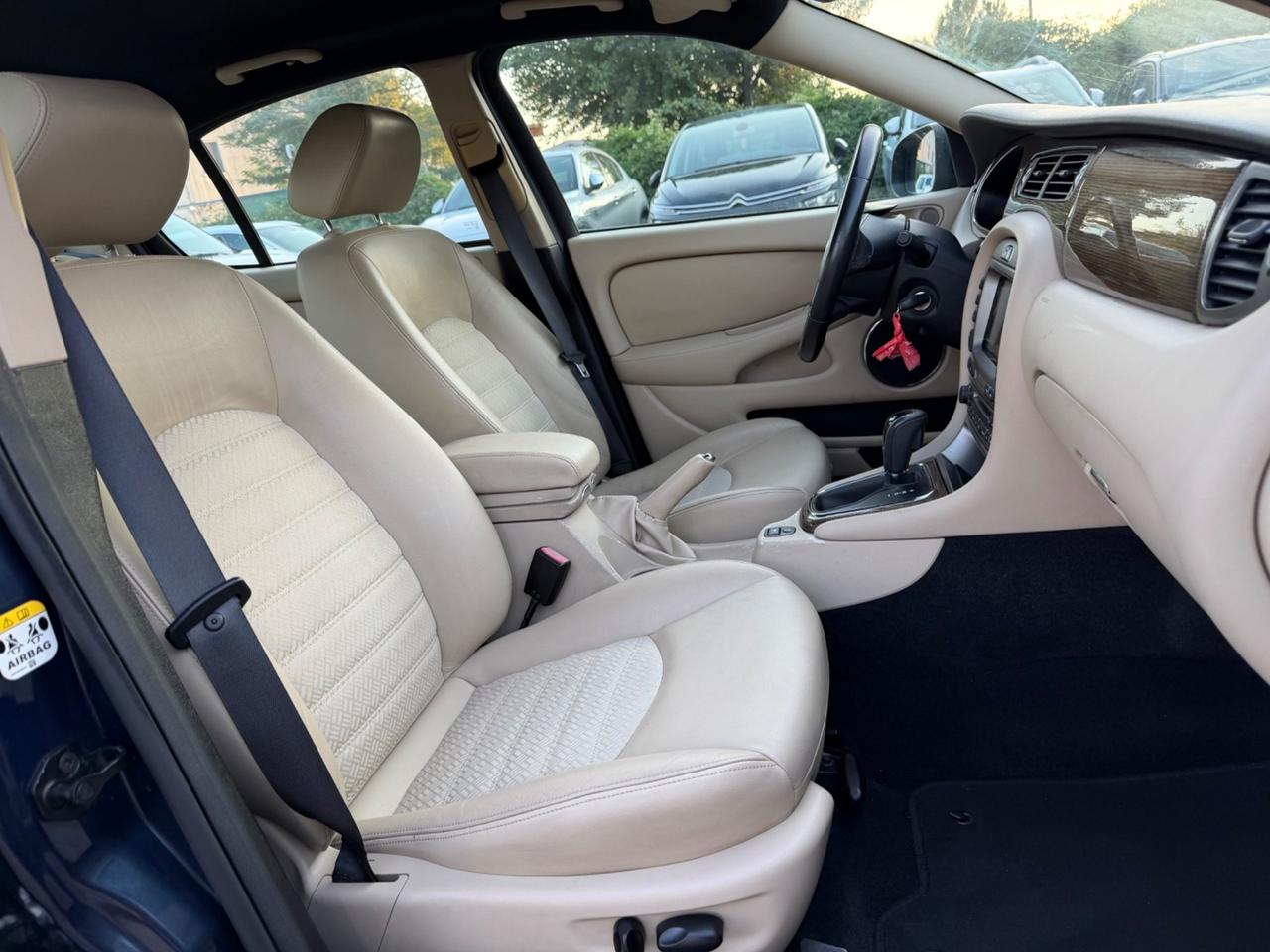 Jaguar X-Type 2.2D cat aut. Premium Luxury 90.000km 2010