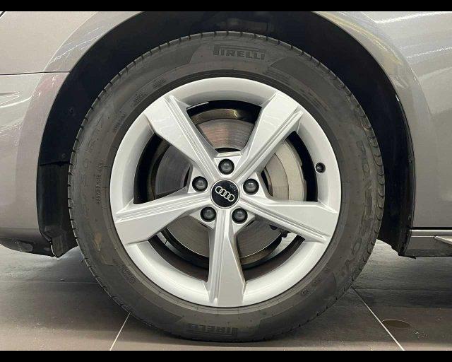 AUDI A4 Avant 40 TDI quattro S tronic Business Advanced