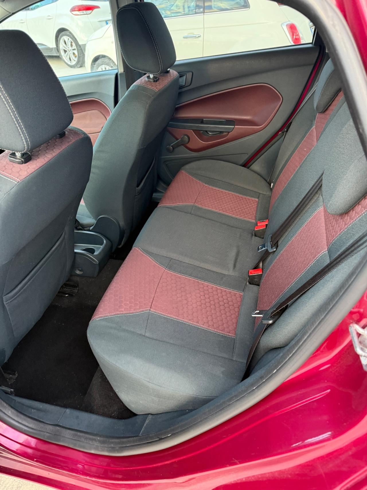 Ford Fiesta 1.4 TDCi 5p. Titanium