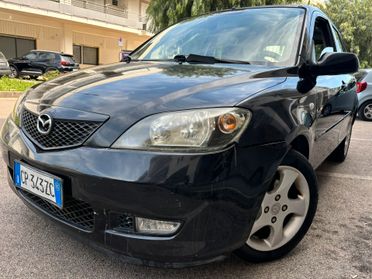 Mazda 2 MAZDA 2 1.2 16V 5P SONY ERICSSON