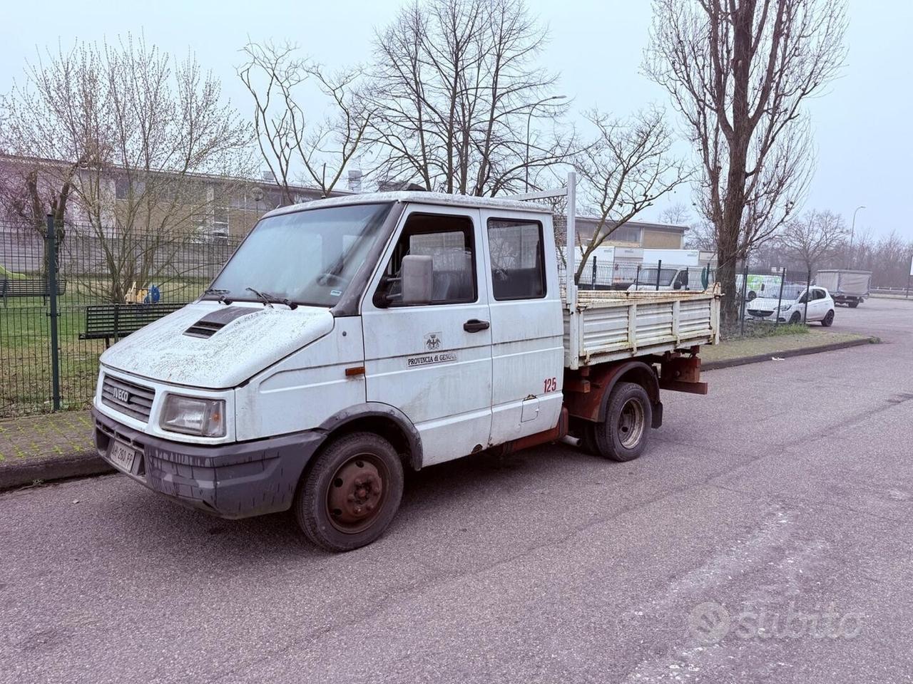 Iveco Daily 2.5 - RIBALTABILE 3 TRILATERALE 7 POST