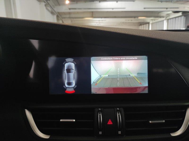 ALFA ROMEO Giulia (2016) - Giulia 2.0 Turbo 280 CV AT8 AWD Q4 Ti