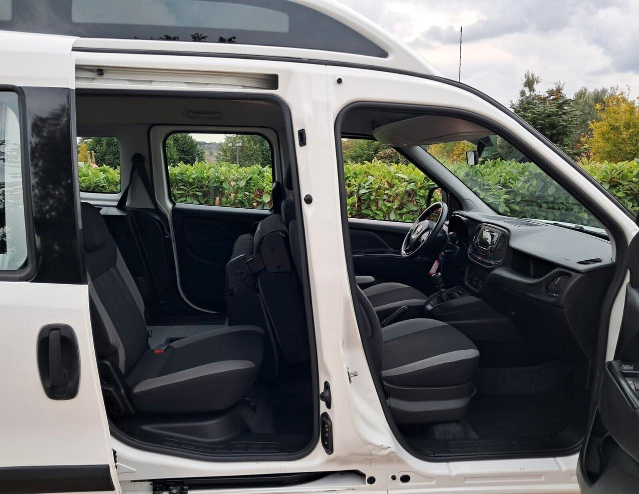 Fiat Doblo EURO 6 TETTO ALTO TRASPORTO DISABILI