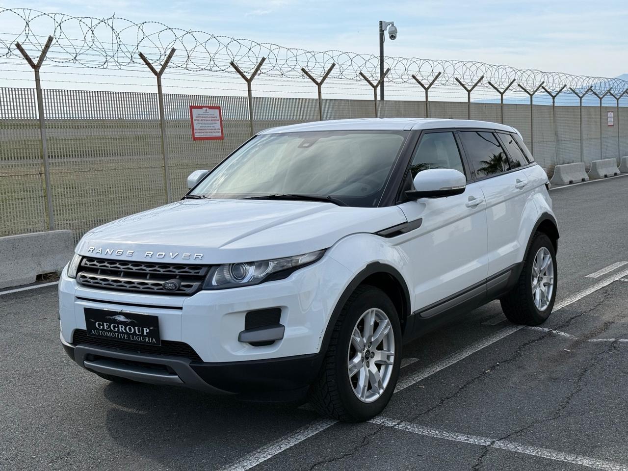 Land Rover Range Evoque 2.2 TD4 -150 Dynamic-PERMUTABILE