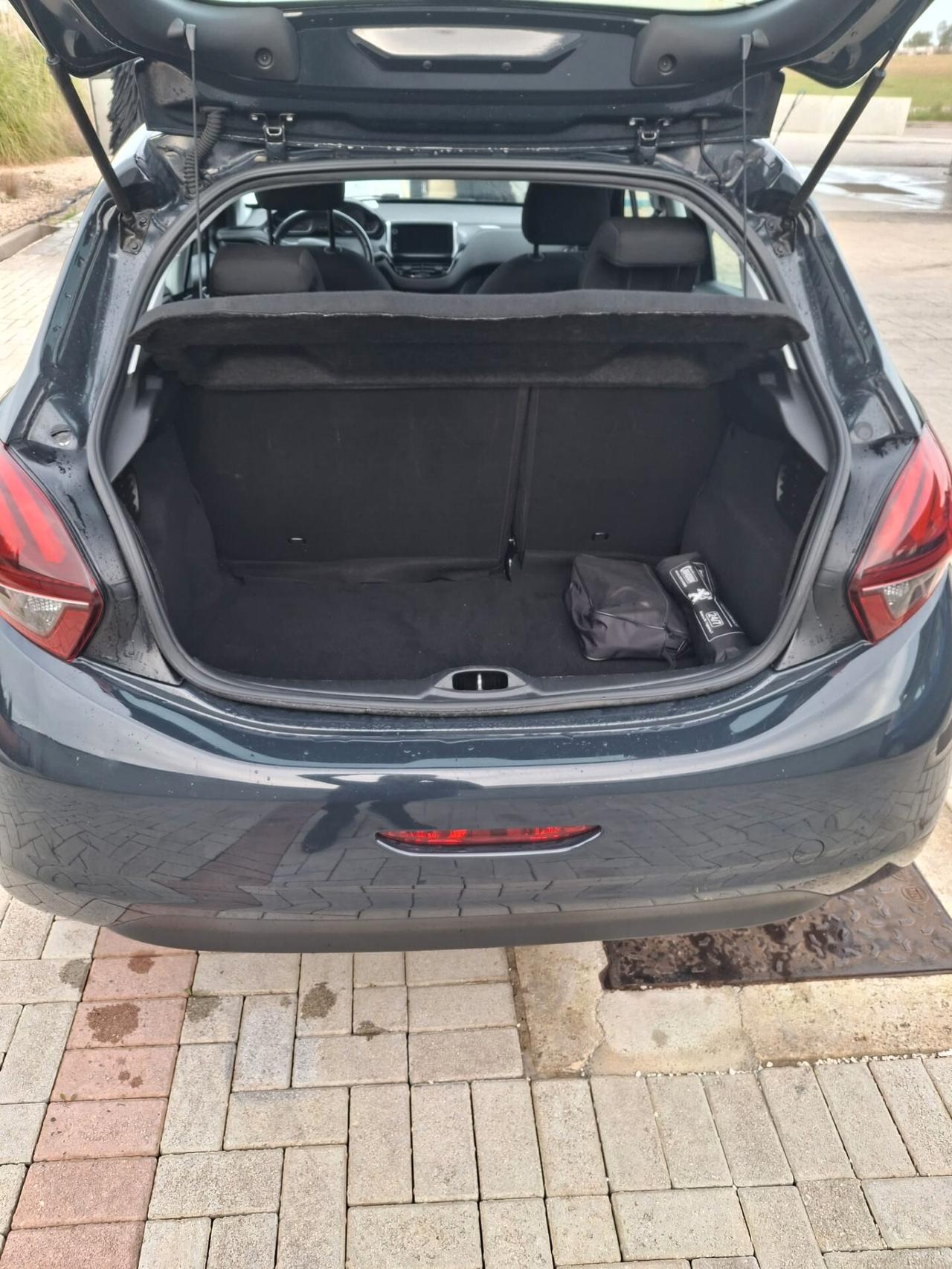 Peugeot 208 GPL Allure Full optional