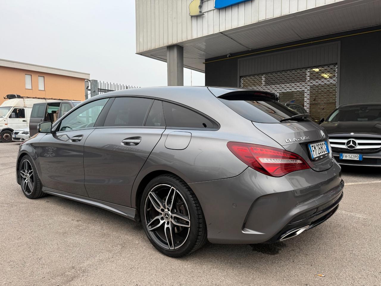 Mercedes-Benz CLA 200 Shooting Brake d Premium 4matic auto