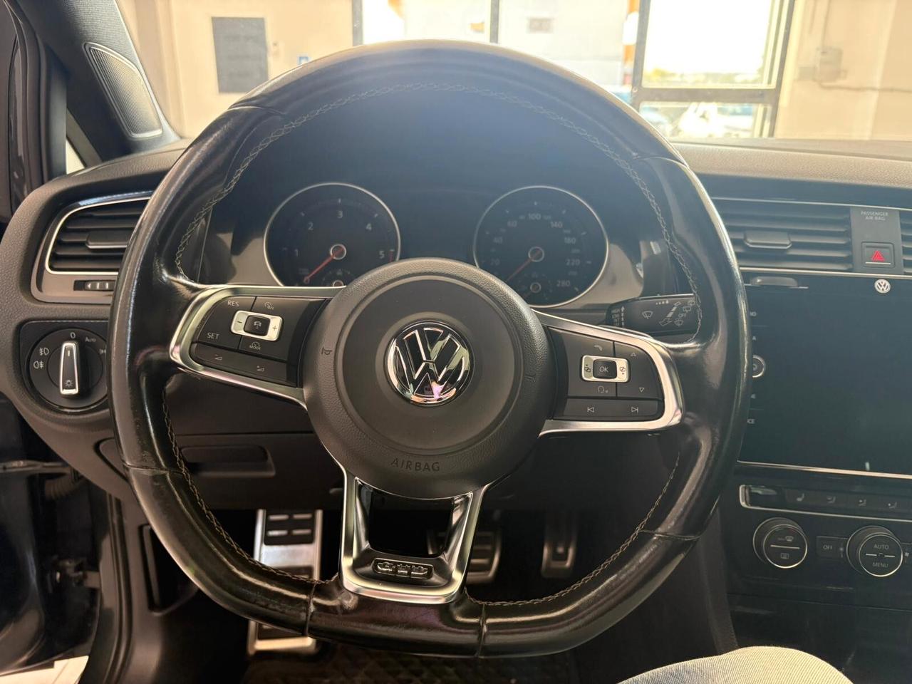 Volkswagen Golf GTI 2.0 TDI DSG 5p. Highline BlueMotion Technology