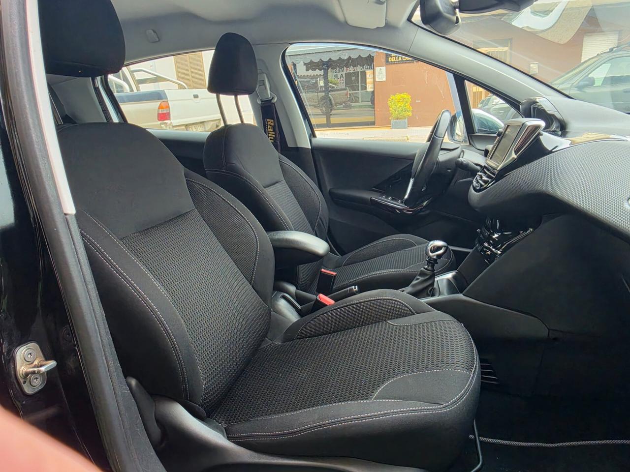 Peugeot 208 BlueHDi 100 S&S 5 porte Active