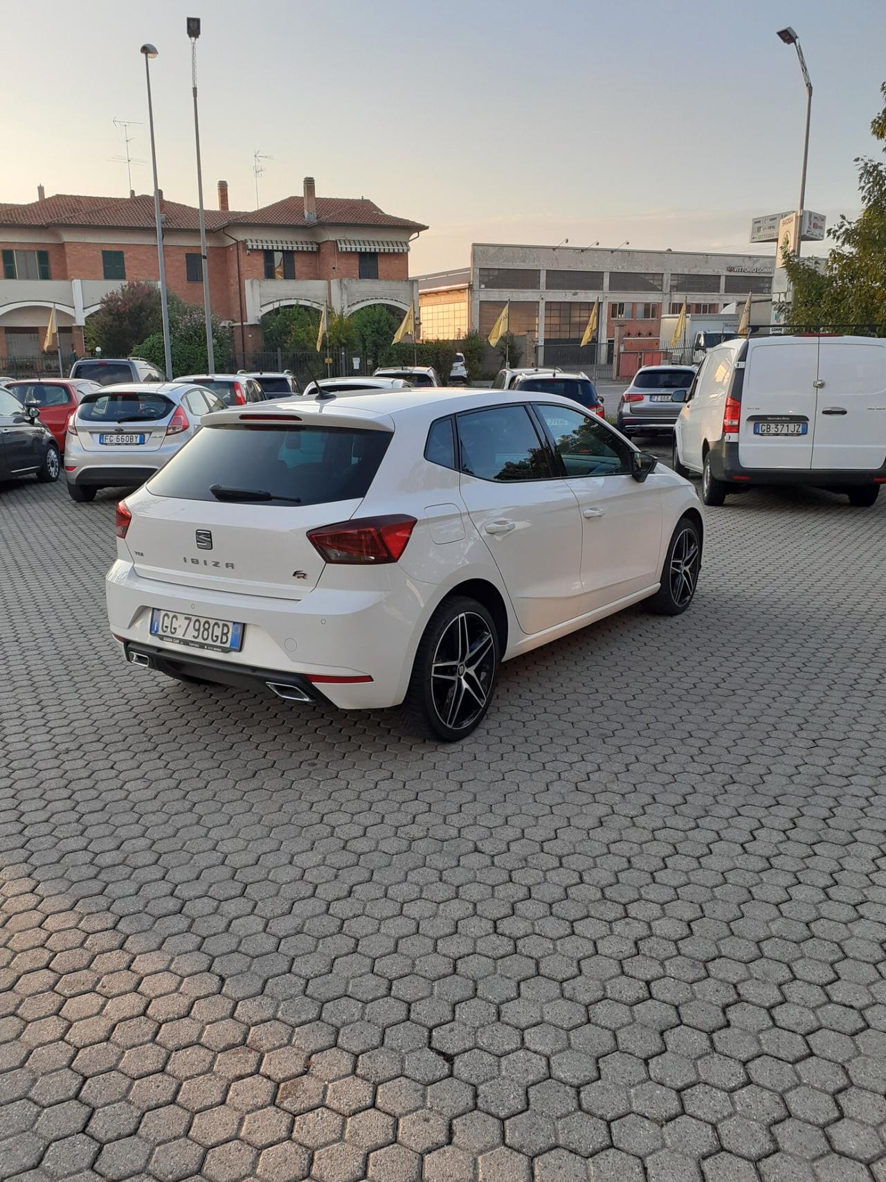 Seat Ibiza 1.0 TGI 5 porte FR