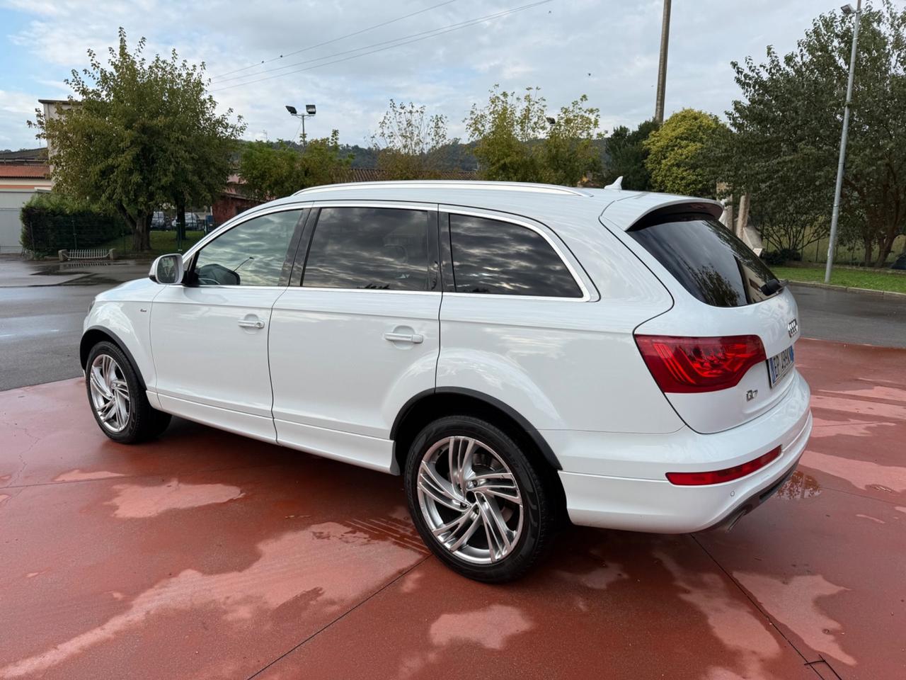 Audi Q7 3.0 V6 TDI quattro tiptronic edition