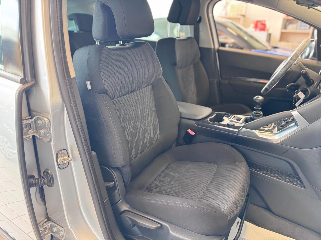 Peugeot 3008 1.6 HDi 112CV Tecno