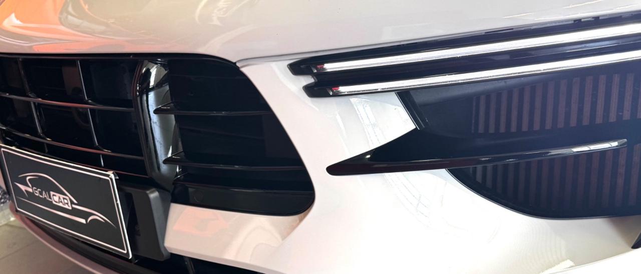 PORSCHE MACAN TURBO 441CV WRAP GRIGIO TETTO OK PERMUTE GARANZIA 2 ANNI
