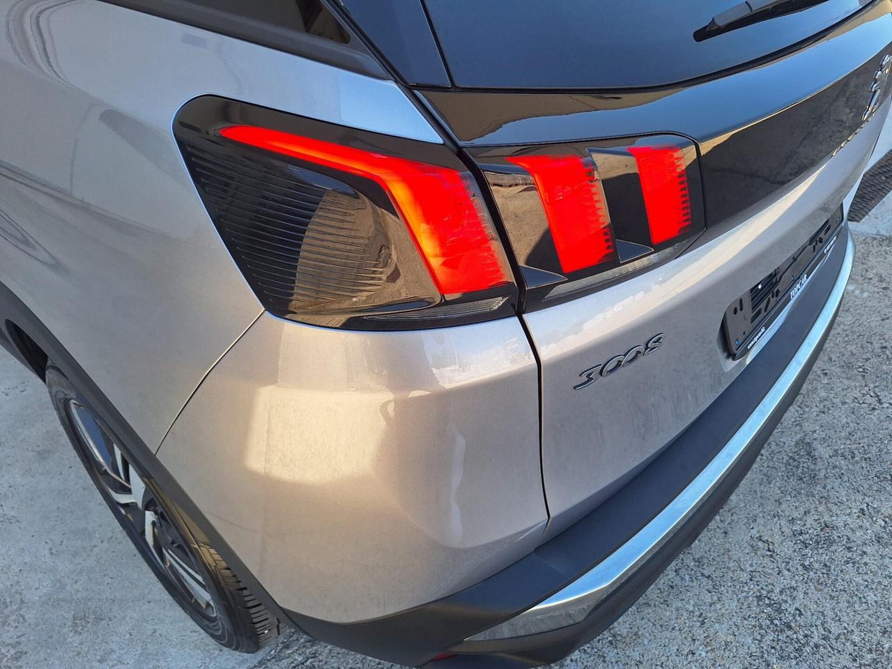 Peugeot 3008 BlueHDi 130 S&S Allure