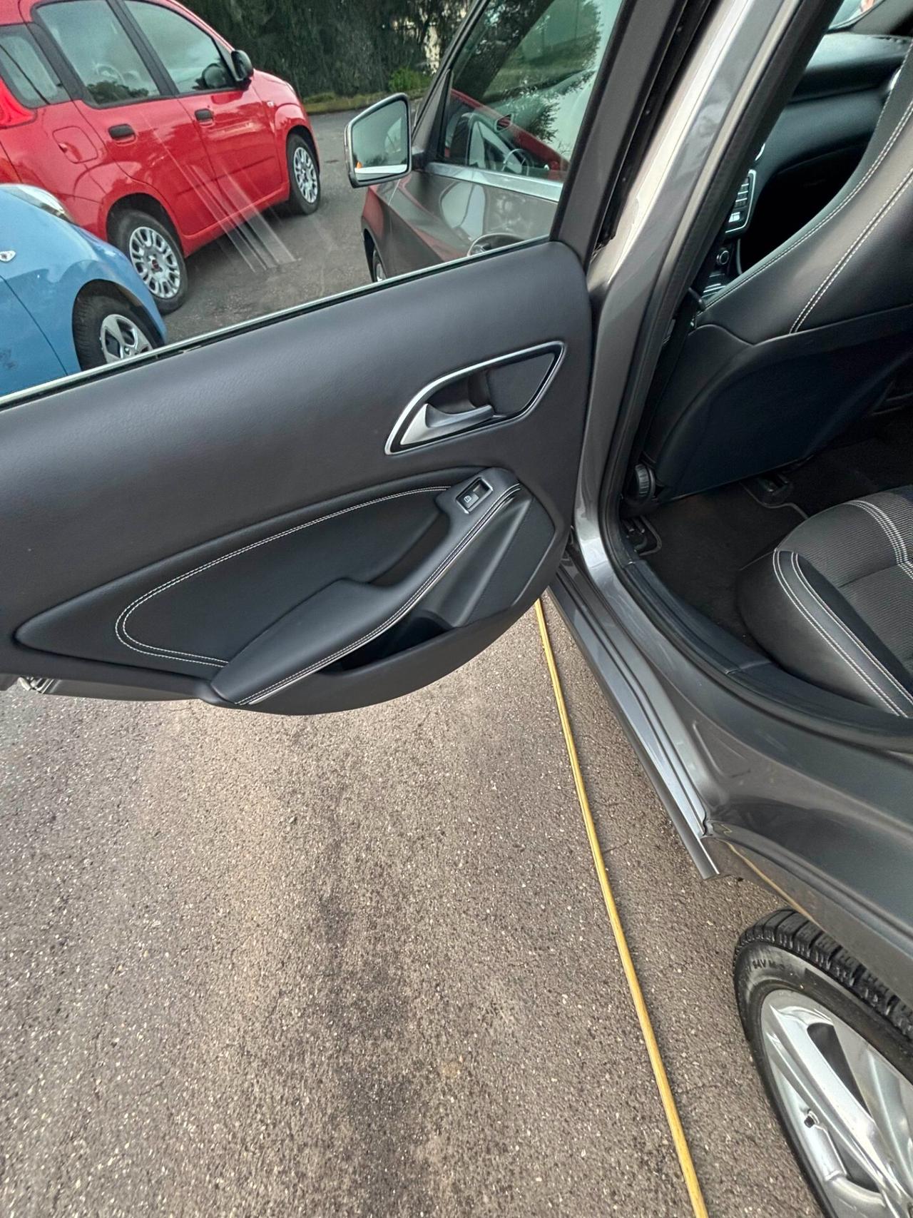 Mercedes-benz A 180 d Automatic Premium