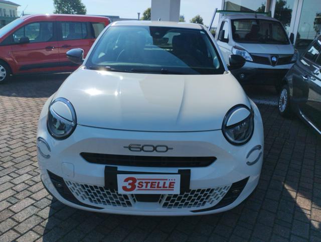 FIAT 600 Hybrid 110 CV DCT MHEV