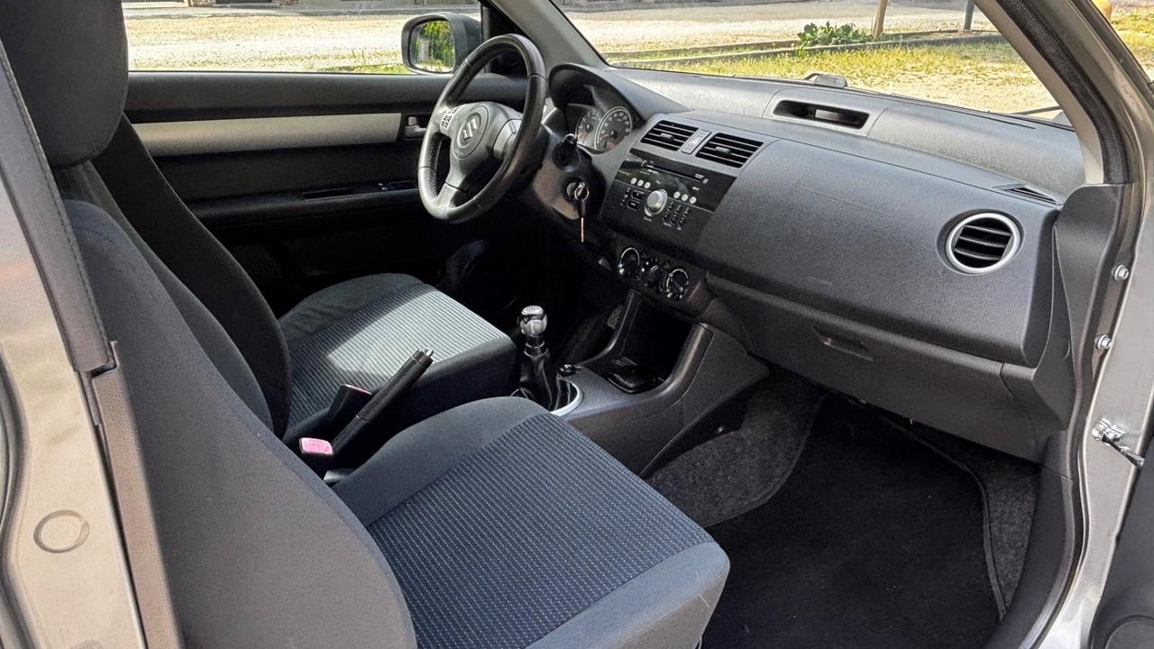 Suzuki Swift 1.3 3p. GL Safety Pack
