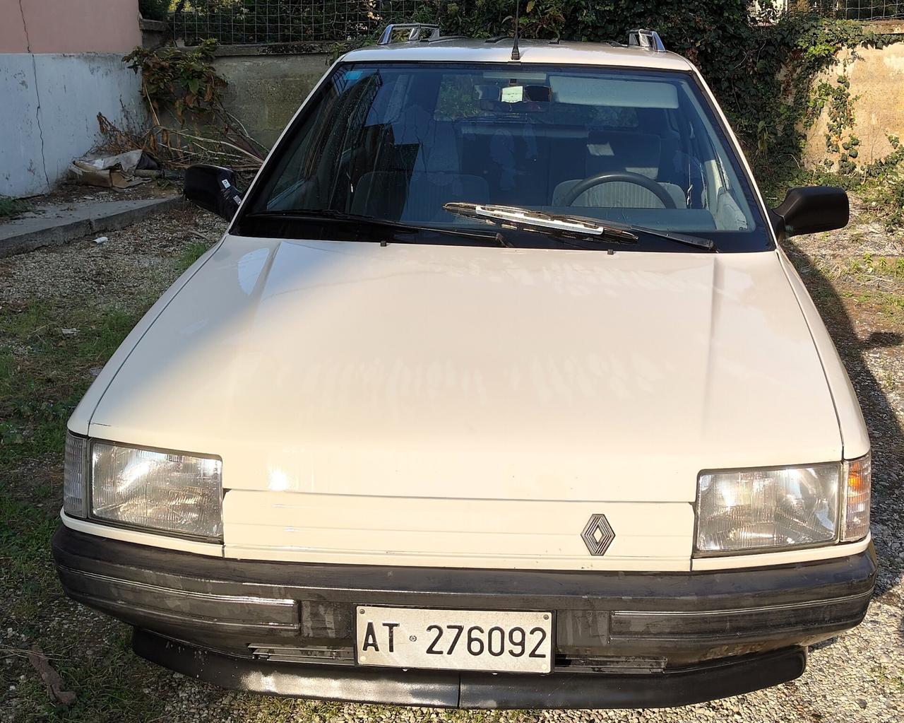 Renault R 21 Nevada 1.7 GTS e Gancio traino