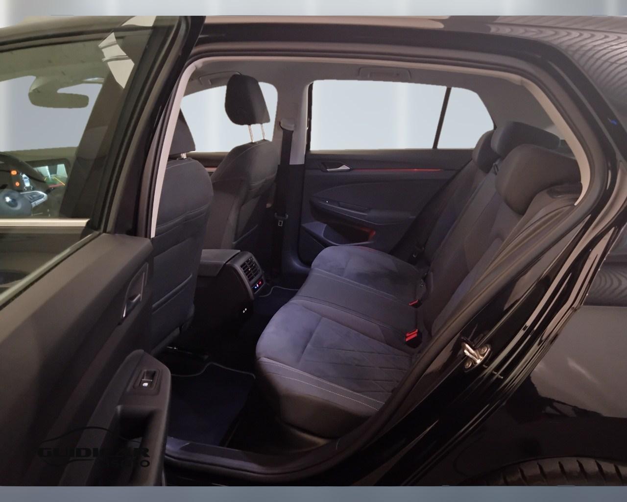 VOLKSWAGEN Golf VIII 2020 - Golf 1.5 tgi Style 130cv