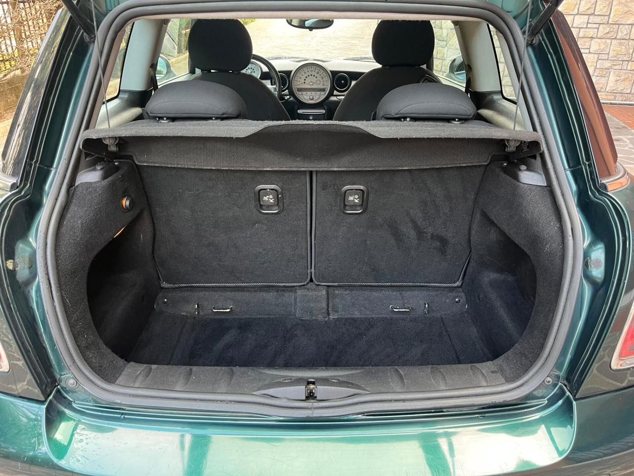 Mini 1.6 16V Cooper D