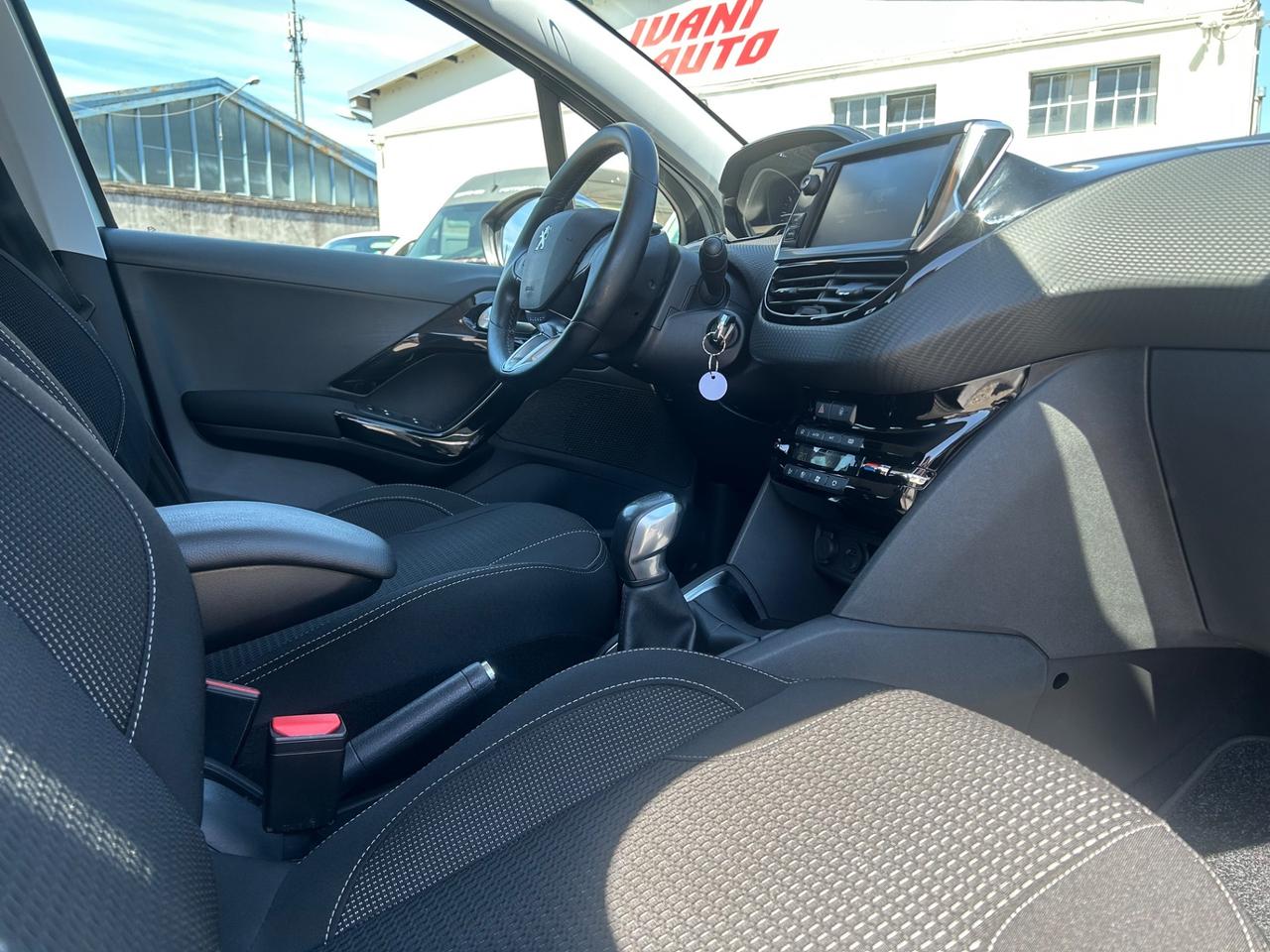 Peugeot 208 5 PORTE