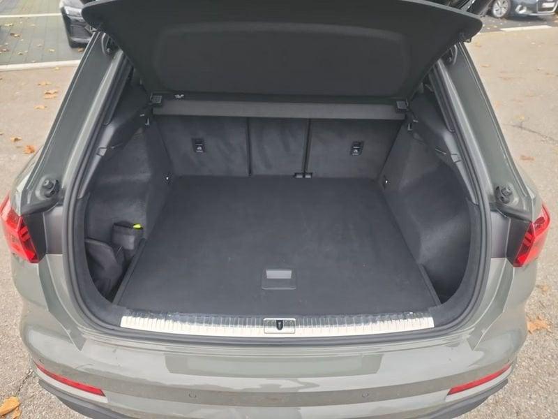 Audi Q3 Q3 35 TDI S tronic S line edition Matrix Led ACC Black Pack Gancio