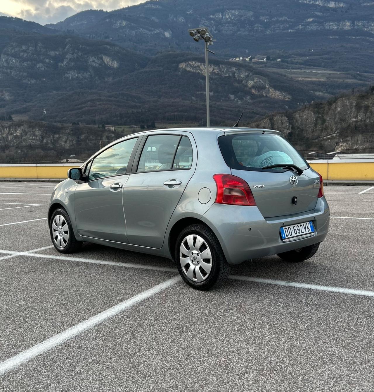 Toyota Yaris 1.3 Benz Neopatentati SOLO 116.000km