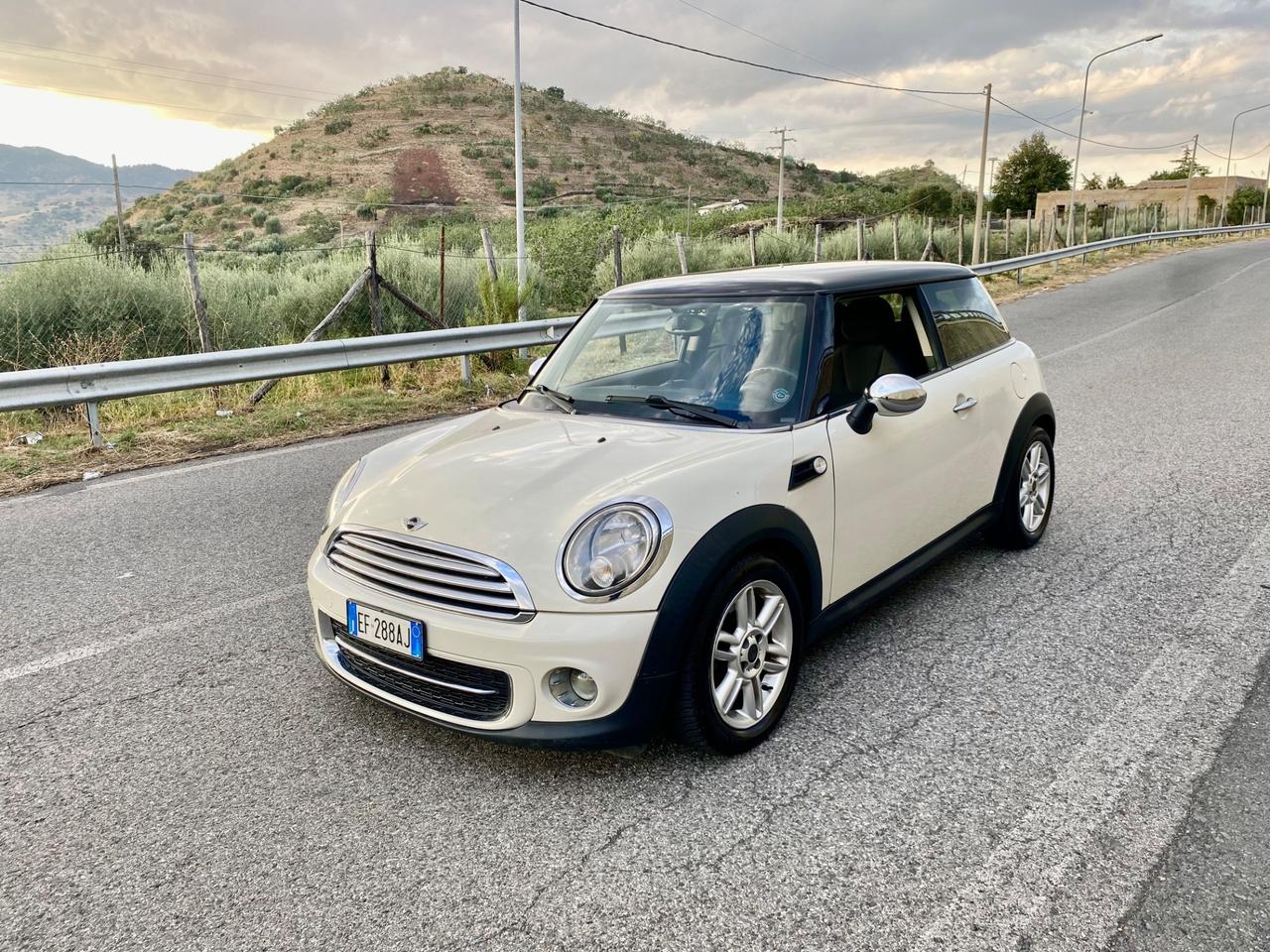 Mini Cooper 1.6 Diesel 109cv