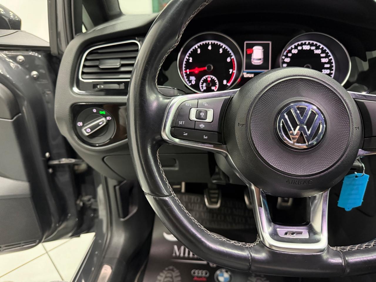 Volkswagen Golf 1.0cc 115cv R-Line