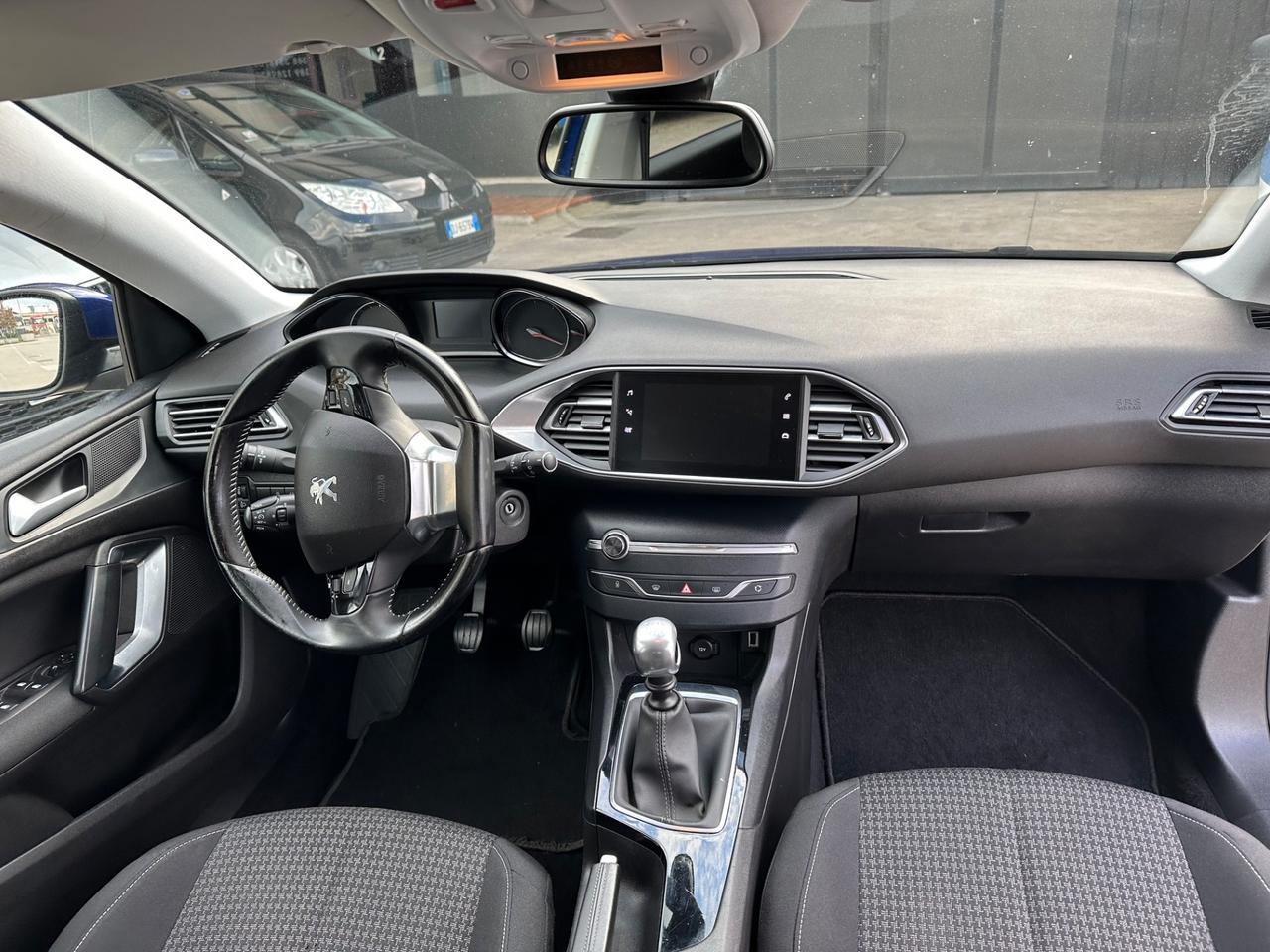 Peugeot 308 BlueHDi 130 S&S SW Allure