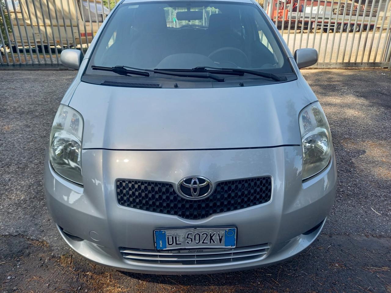 YARIS DIESEL CAMBIO AUTOMATICO UNIPRO 12 MESI GARANZIA