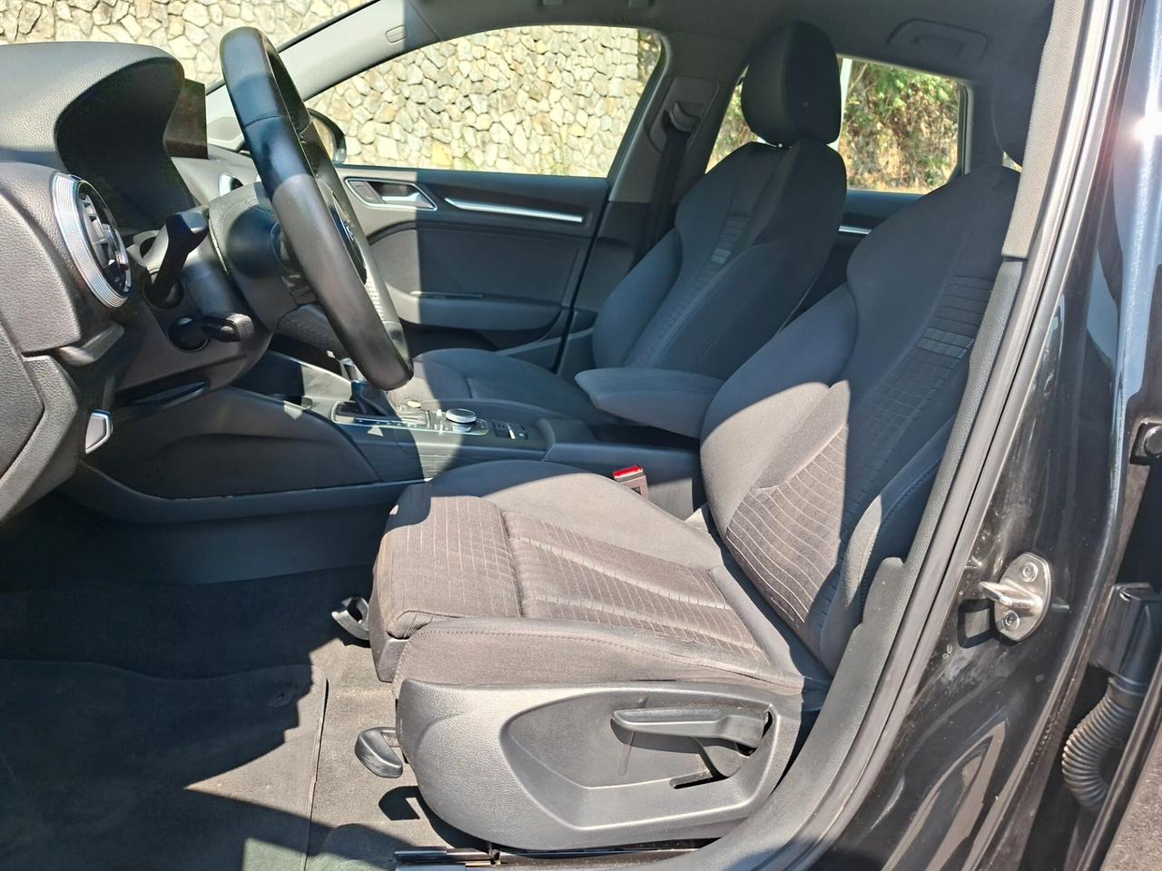 Audi A3 1.6 TDI AUTOMATICO / EURO 6B