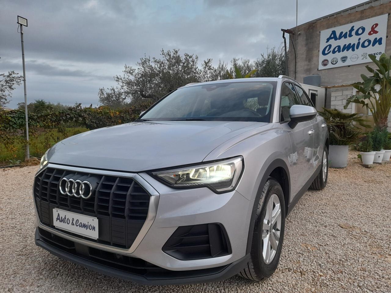 Audi Q3 35 TDI S tronic Business Advanced