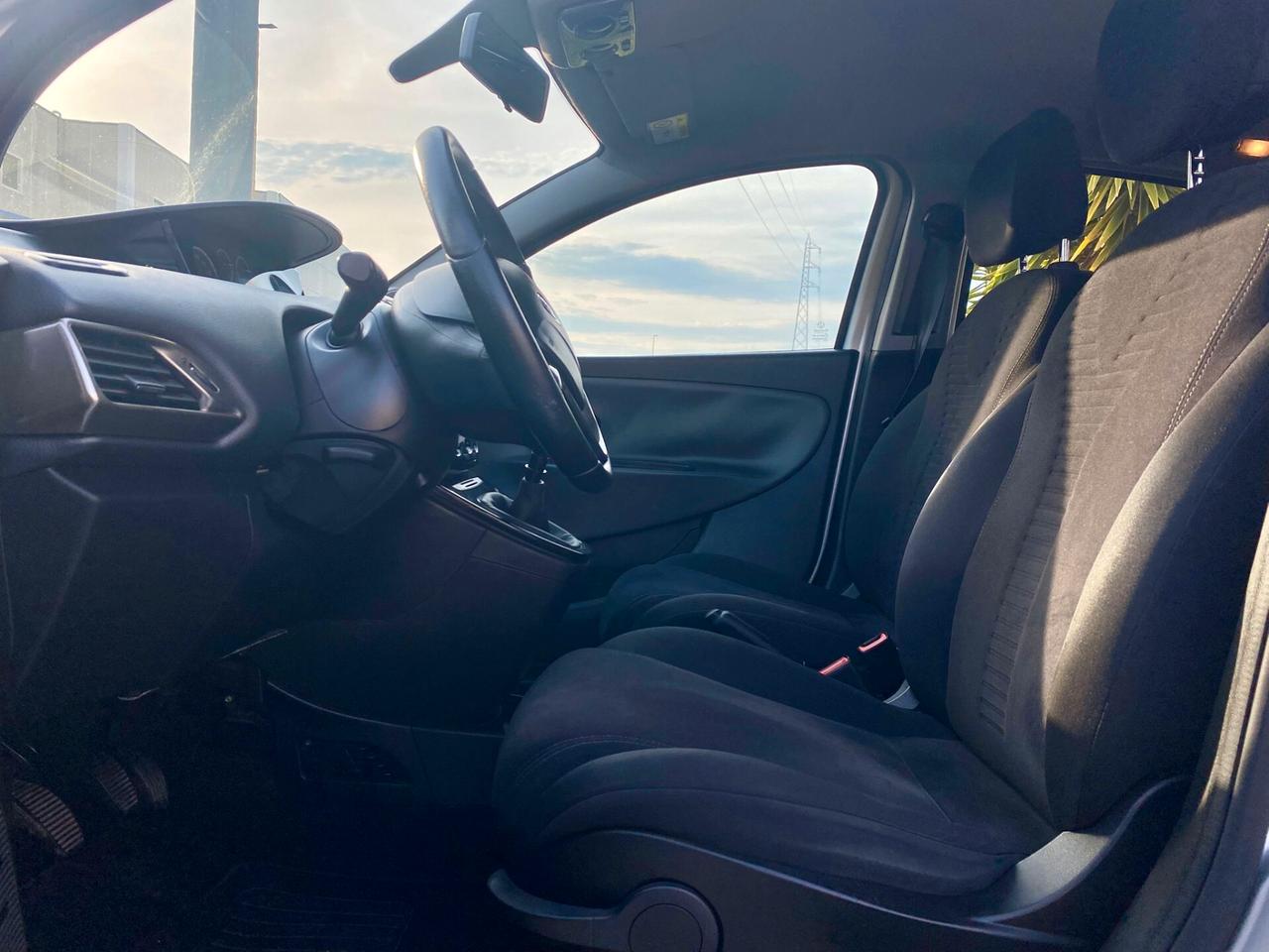 Lancia Ypsilon 1.3 MJT 16V 95 cv. 5 porte S&S Gold