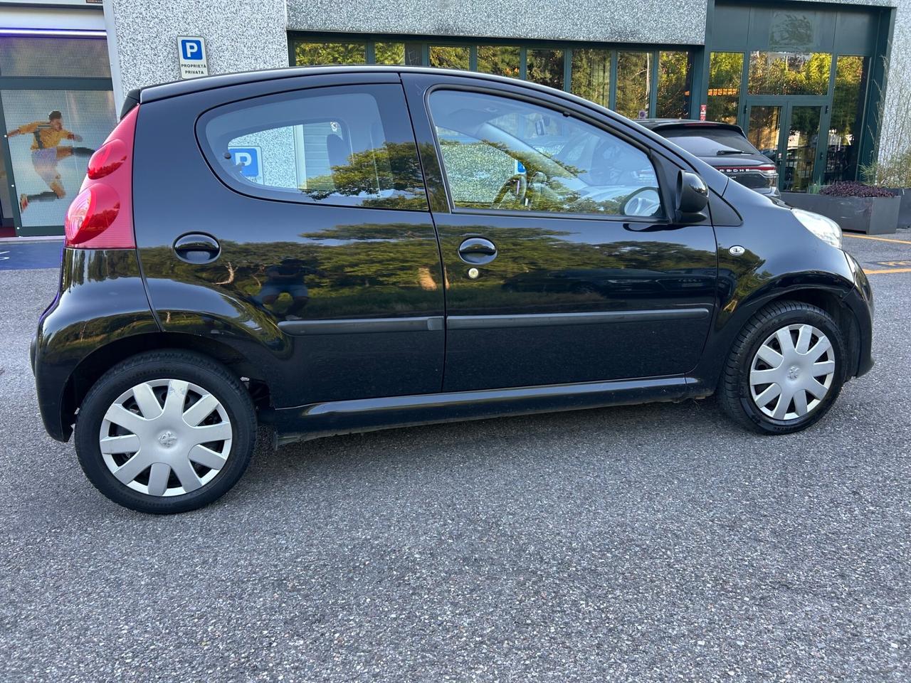 Peugeot 107 1.0 68CV 5p. Plaisir*Neo patentati *