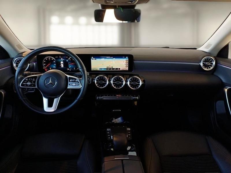 MERCEDES-BENZ CLA 180 D AUTOMATIC SPORT STATION WAGON