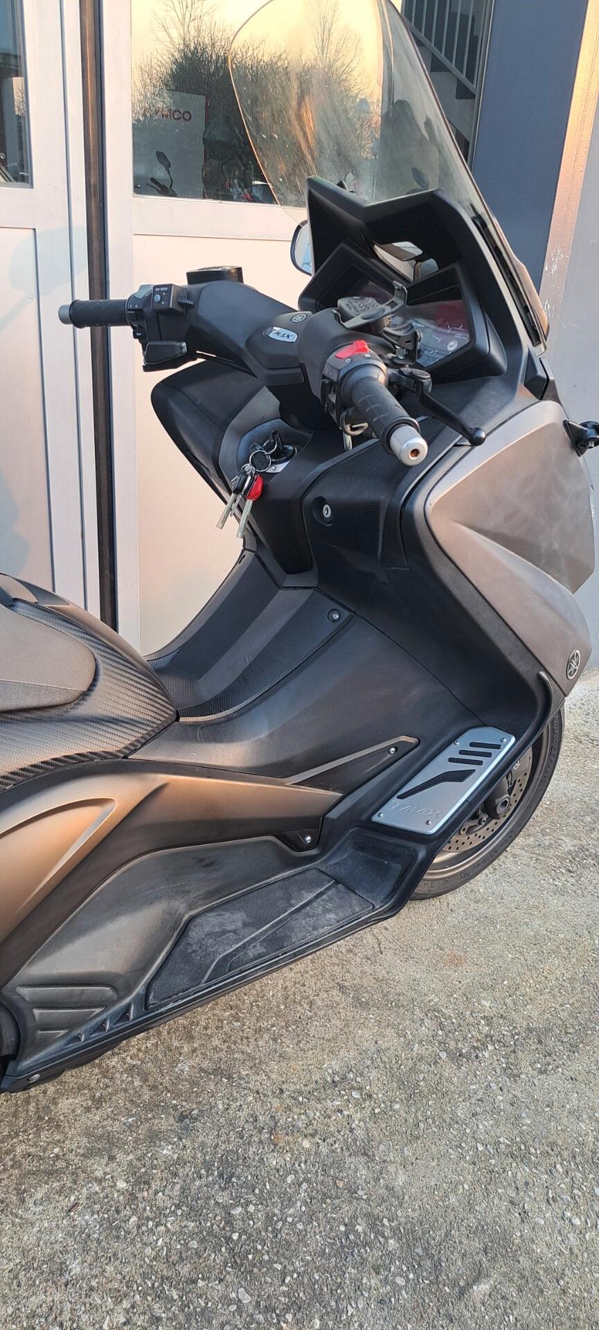 Yamaha TMAX 530