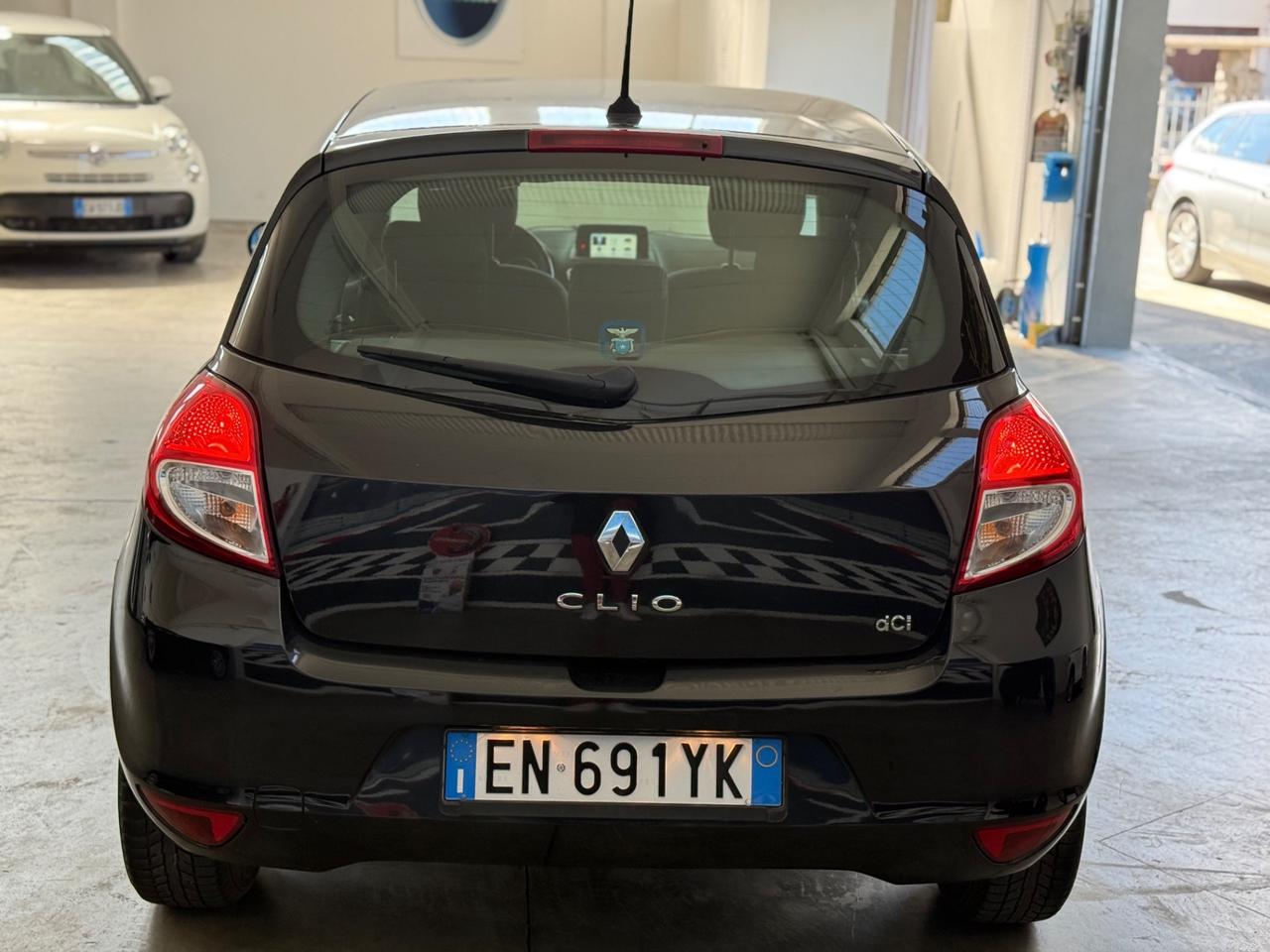 RENAULT CLIO 1.5 dCi 90CV NAVI NEOPATENTATI