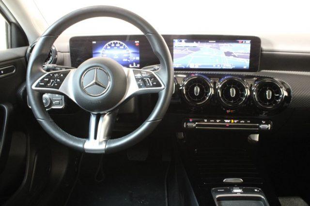 MERCEDES-BENZ A 180 d Auto Advanced Navi