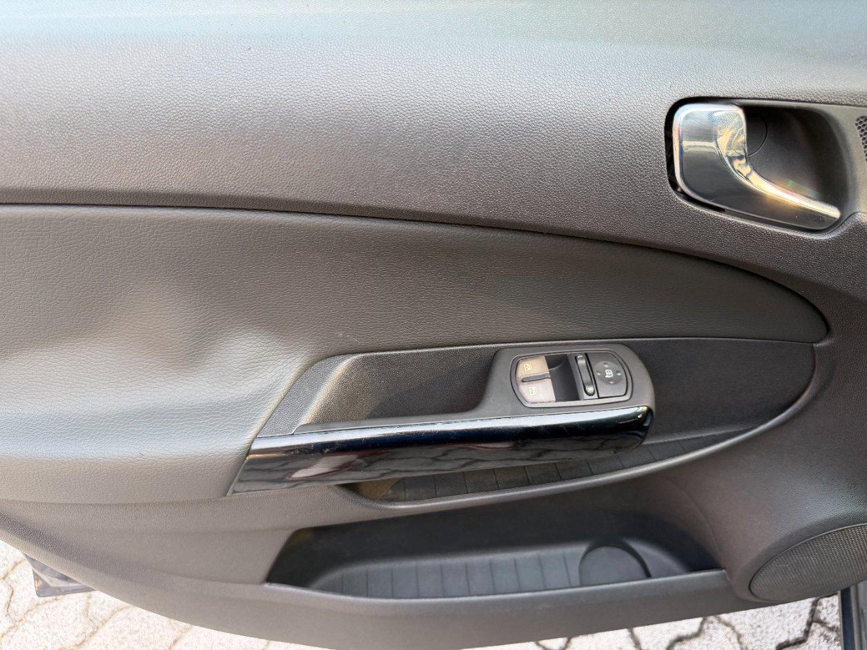 Opel Corsa 5 Porte Corsa 5p 1.2 Cosmo IDONEA NEOPATENTATI