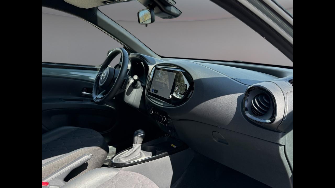 TOYOTA Aygo X 1.0B LOUNGE S-CVT - MY24