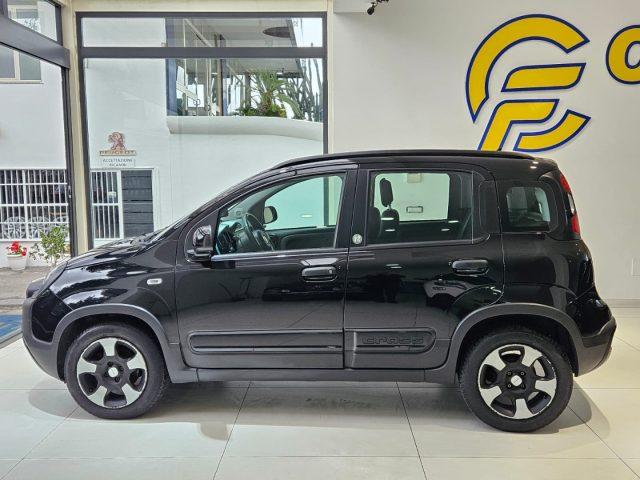 FIAT Panda 1.0 FireFly S&S Hybrid cross Launch Edition da?119