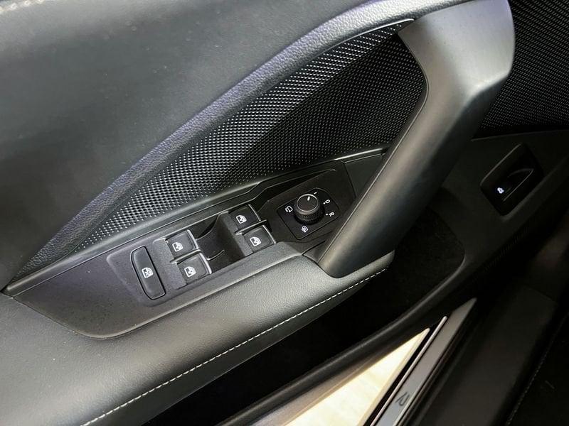 Volkswagen Tiguan Tiguan 2.0 TDI 150 CV DSG R-Line