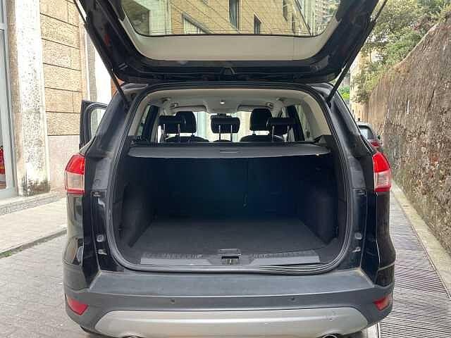 Ford Kuga 2.0 TDCI 150 CV S&S 4WD Powershift Titanium