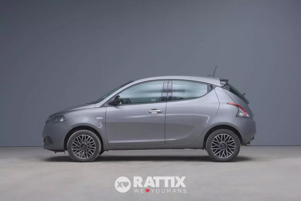 Lancia Ypsilon 1.0 Firefly Hybrid 70CV Platino