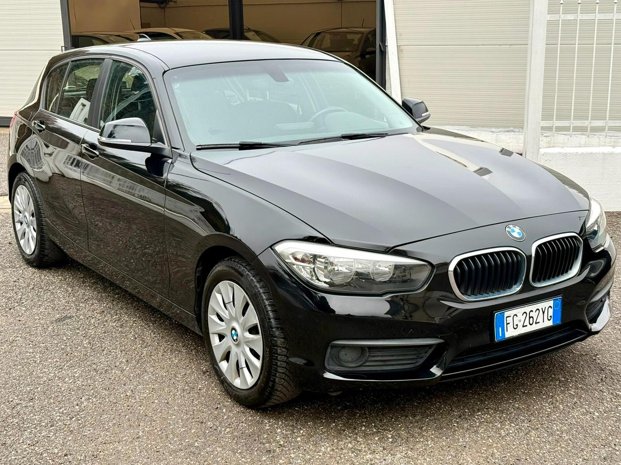 Bmw 116 116d 5p. Automatica Sport