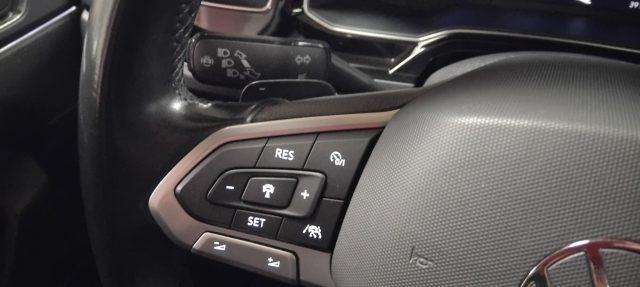 VOLKSWAGEN Taigo 1.0 TSI 110 CV DSG R-Line PLUS 18"TETTO VIDEO